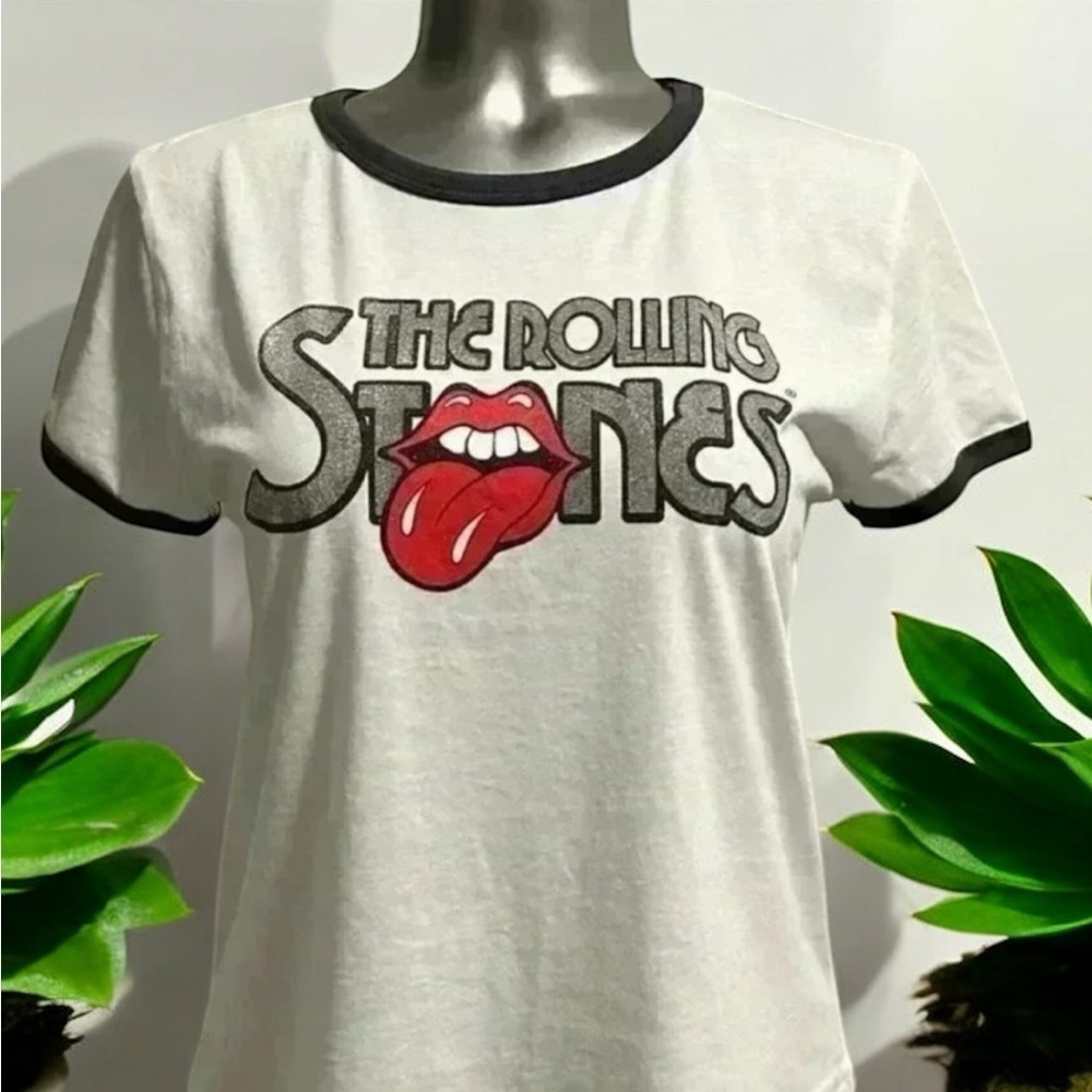 2 for $30 🆕 Woman’s Rolling Stones  T Shirt